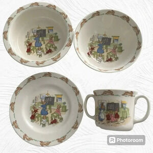 Royal Doultan Bunnykins 4 Peice Set.